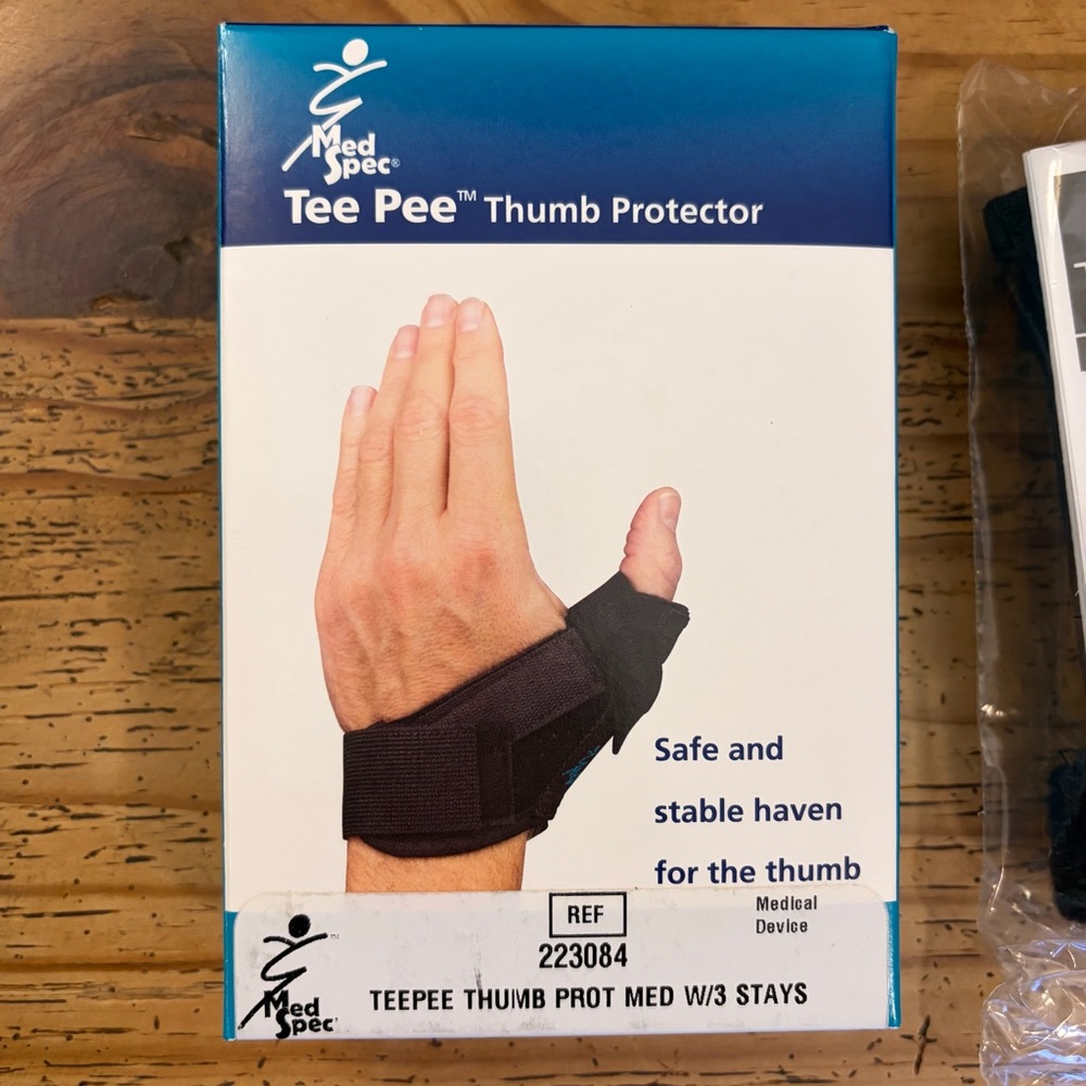 MedSpec Tee Pee Thumb Protector in Black - Medium
